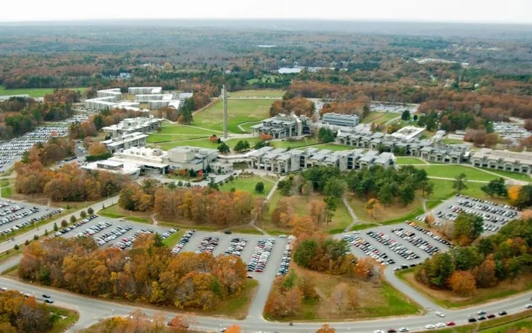 University of Massachusetts Dartmouth photo 4