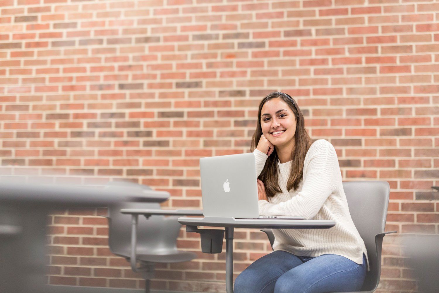 You want to study business in the USA as an international student?