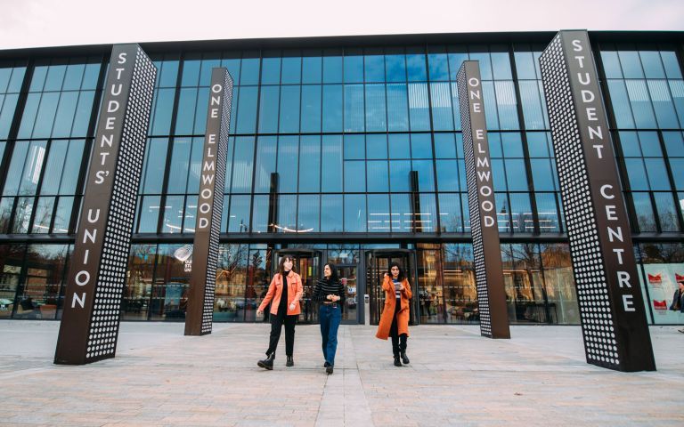 Queen’s University Belfast photo 1